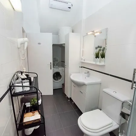 Apartman Cicibela - *